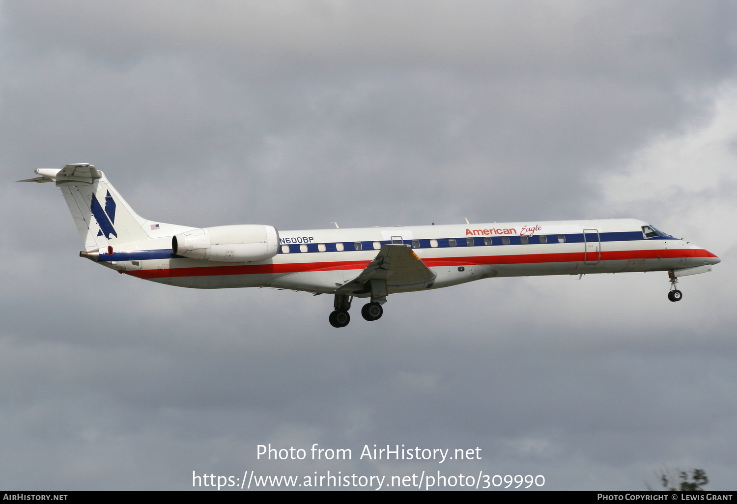 Aircraft Photo of N600BP | Embraer ERJ-145LR (EMB-145LR) | American Eagle | AirHistory.net #309990