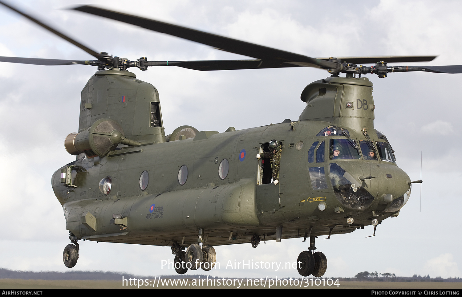 Aircraft Photo of ZD574 | Boeing Chinook HC2 (352) | UK - Air Force | AirHistory.net #310104