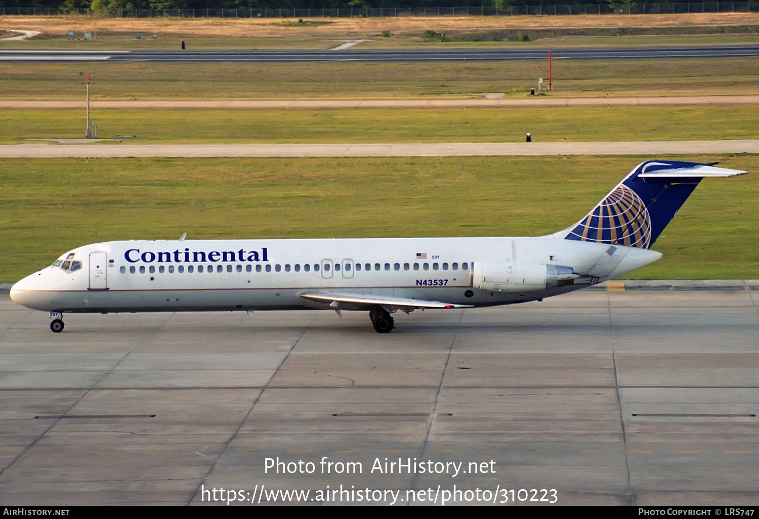 Aircraft Photo of N43537 | McDonnell Douglas DC-9-32 | Continental Airlines | AirHistory.net #310223