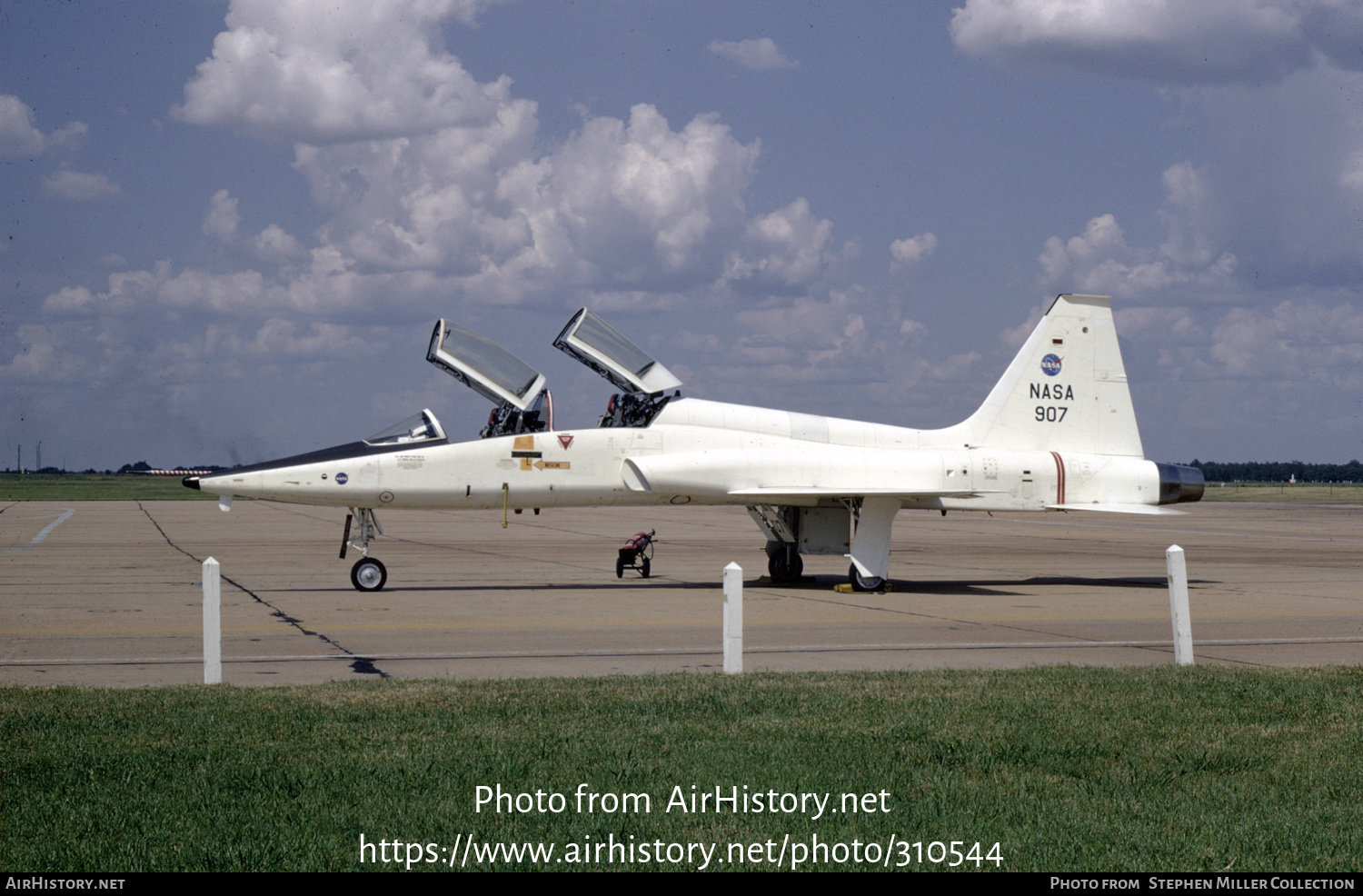 Aircraft Photo of NASA 907 / 65-10327 | Northrop T-38A Talon | NASA - National Aeronautics and Space Administration | AirHistory.net #310544