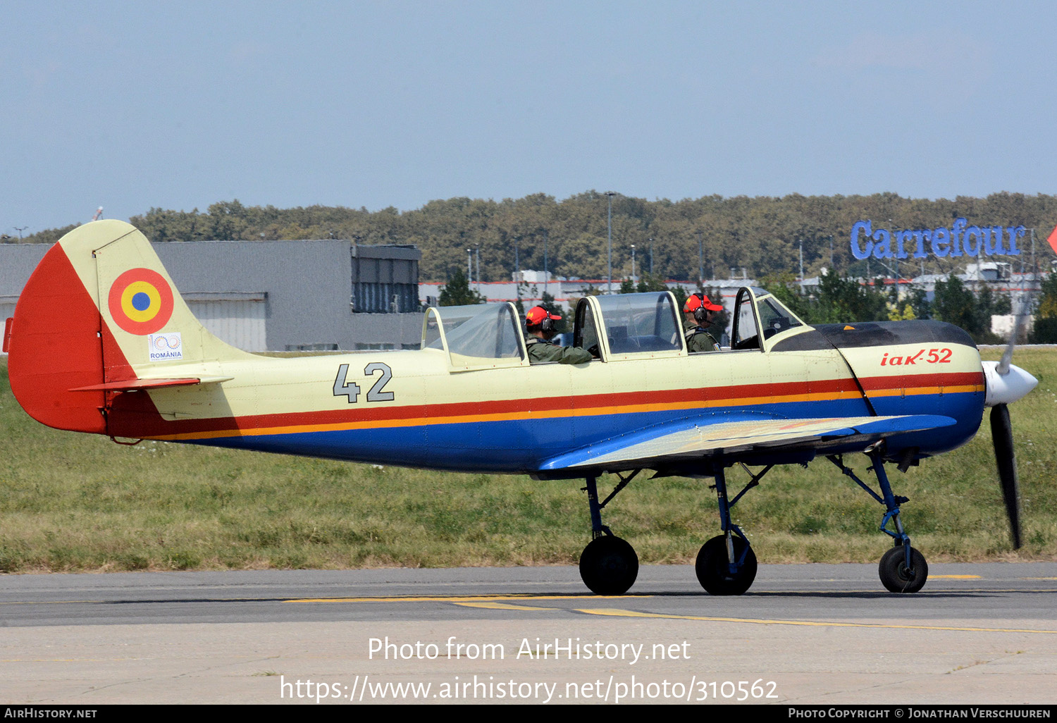 Aircraft Photo of 42 | Yakovlev Yak-52 | Romania - Air Force | AirHistory.net #310562