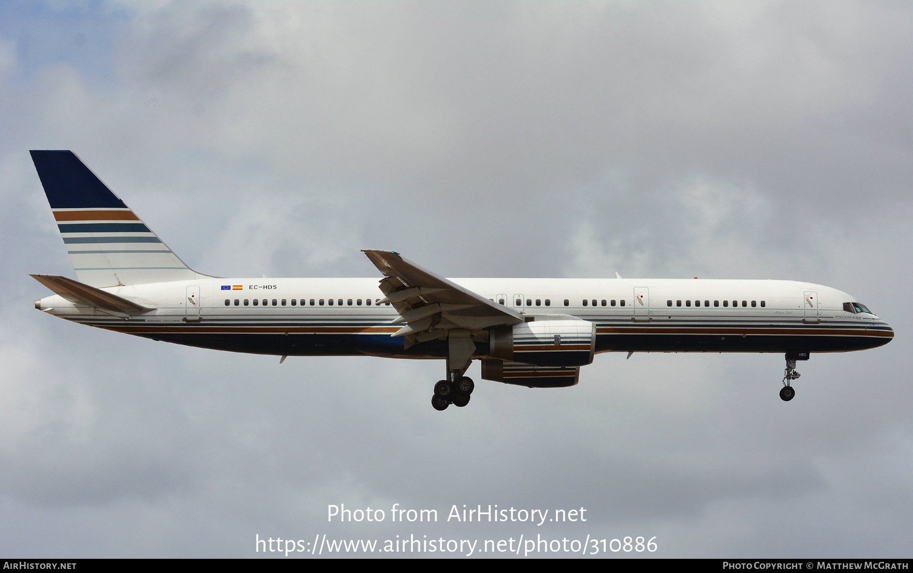 Aircraft Photo of EC-HDS | Boeing 757-256 | Privilege Style | AirHistory.net #310886