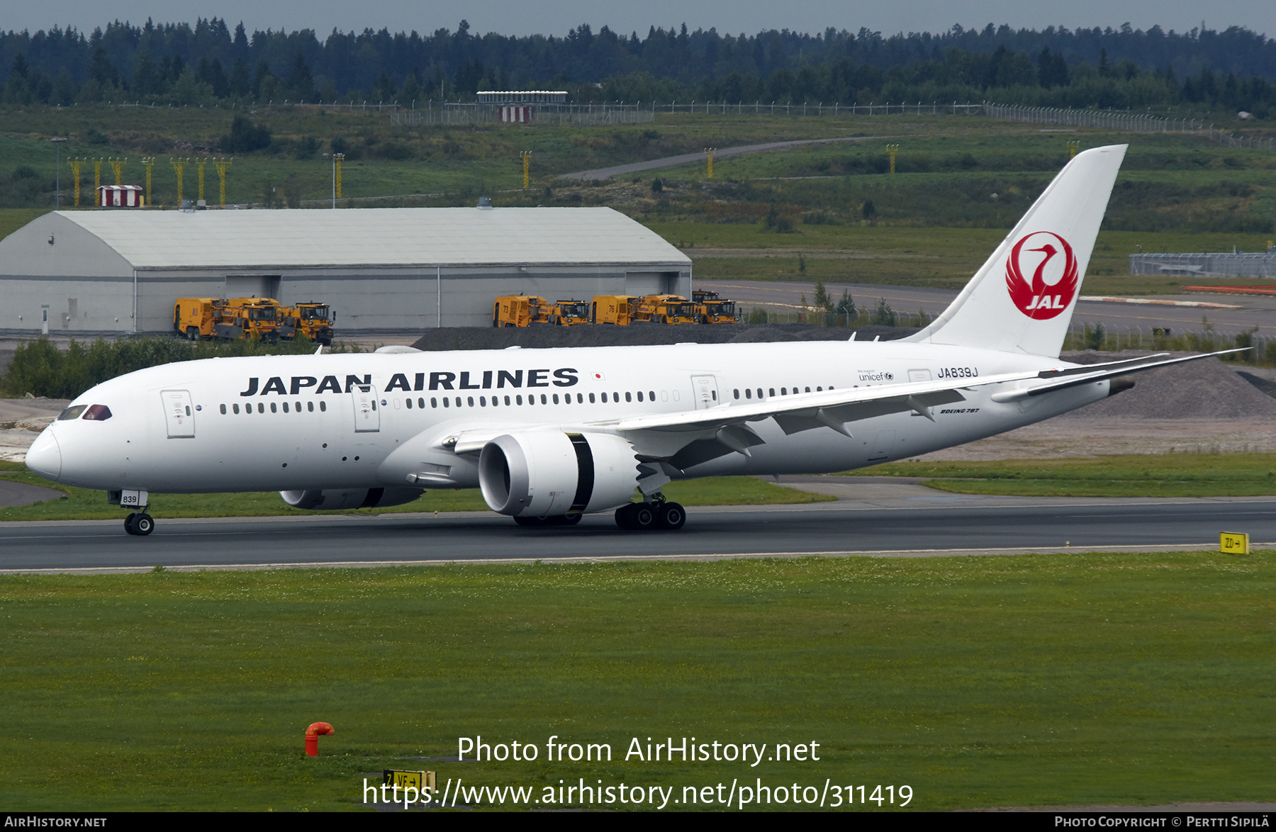 Aircraft Photo of JA839J | Boeing 787-8 Dreamliner | Japan Airlines - JAL | AirHistory.net #311419