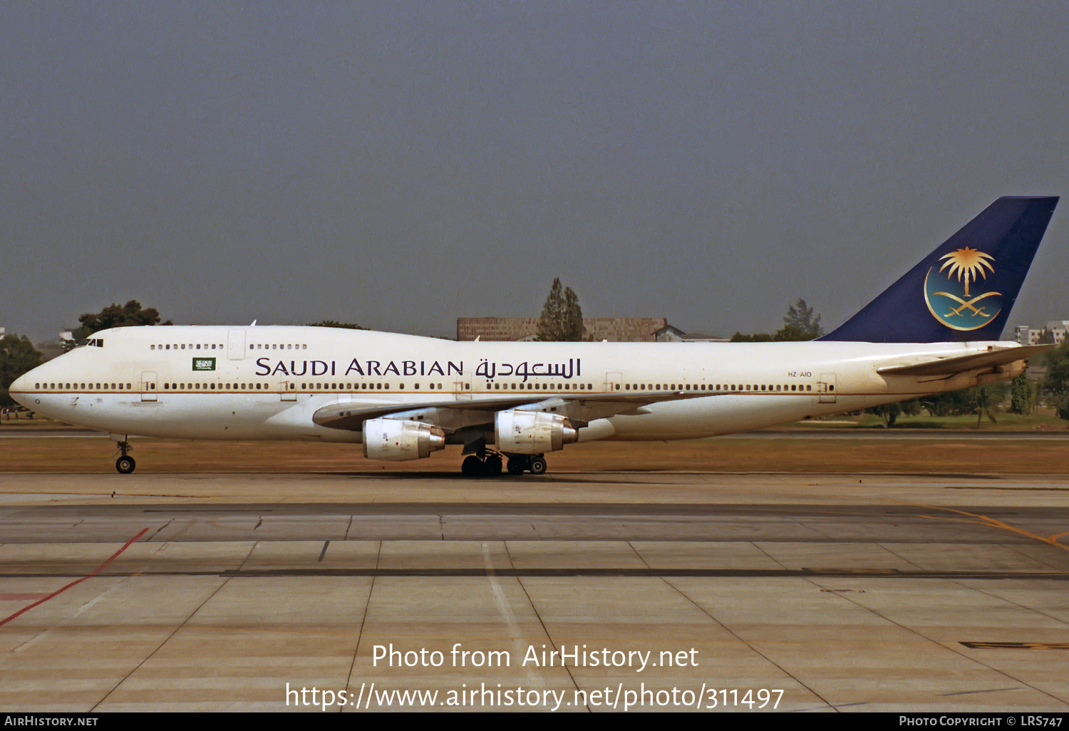 Aircraft Photo of HZ-AIO | Boeing 747-368 | Saudi Arabian Airlines | AirHistory.net #311497