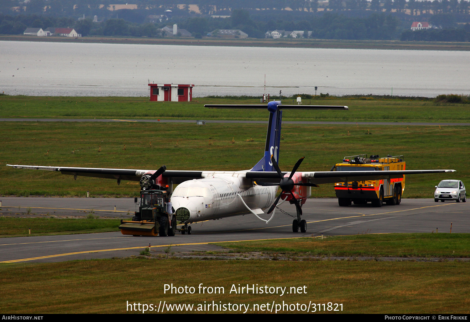 Aircraft Photo of LN-RDK | Bombardier DHC-8-402 Dash 8 | Scandinavian Commuter - SAS | AirHistory.net #311821