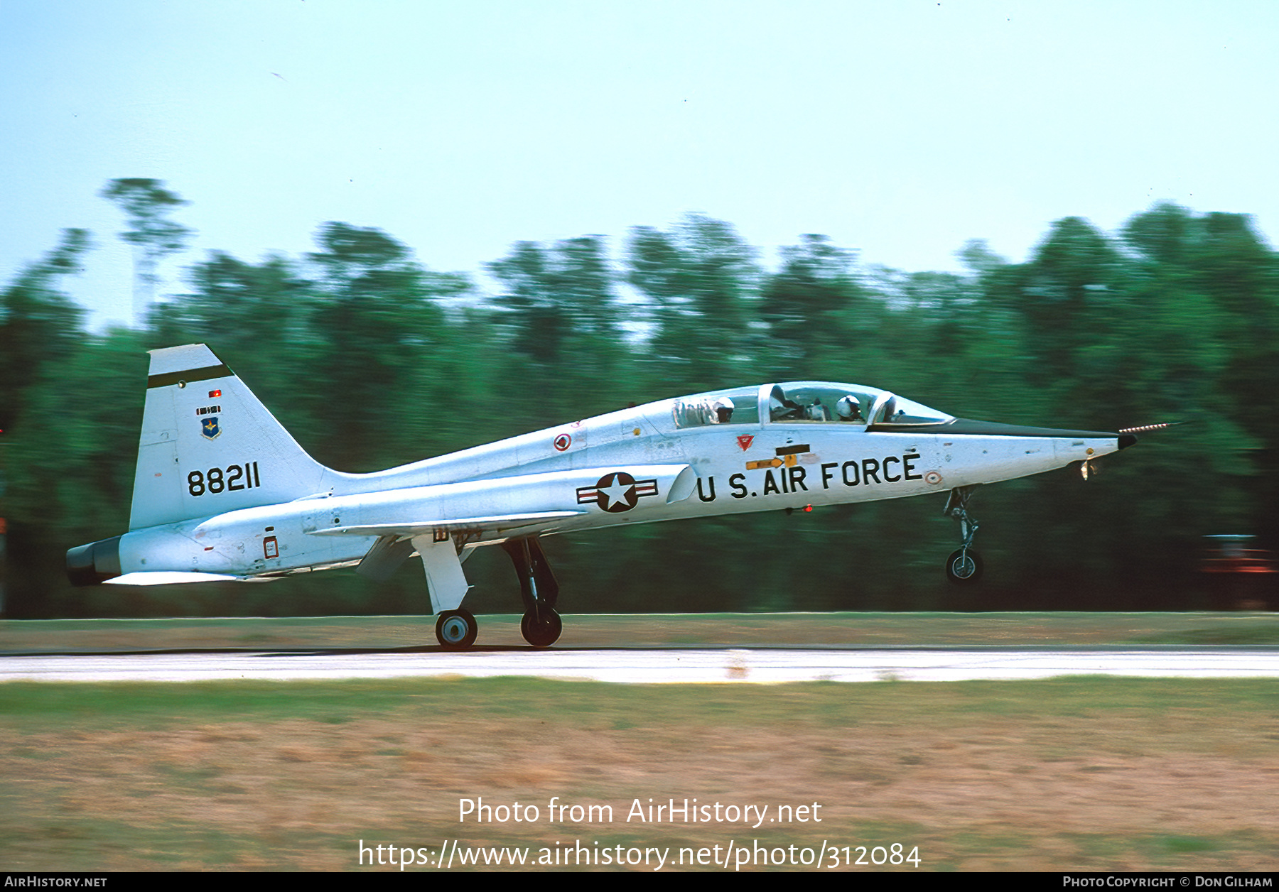 Aircraft Photo of 68-8211 | Northrop T-38C Talon | USA - Air Force | AirHistory.net #312084