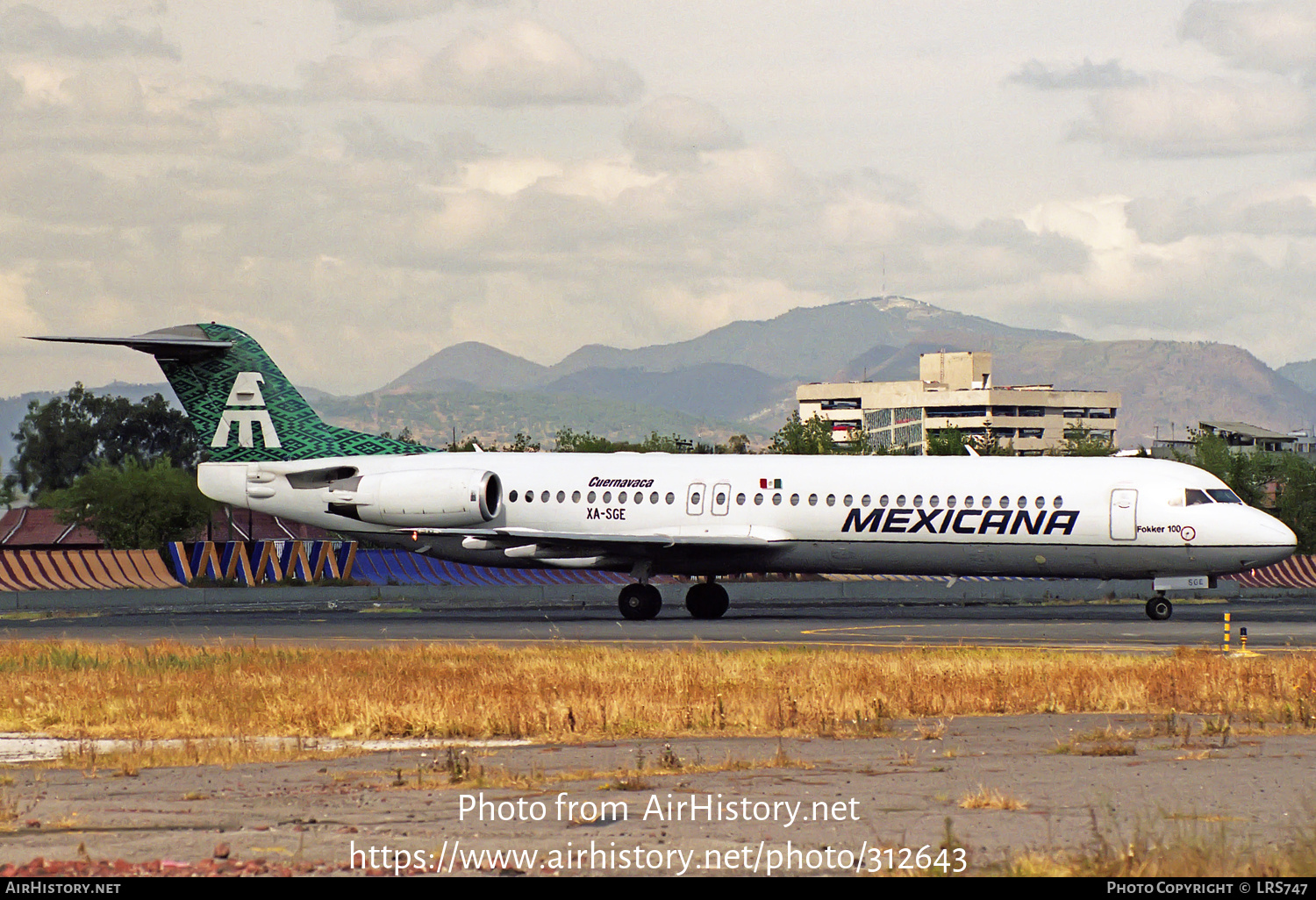 Aircraft Photo of XA-SGE | Fokker 100 (F28-0100) | Mexicana | AirHistory.net #312643