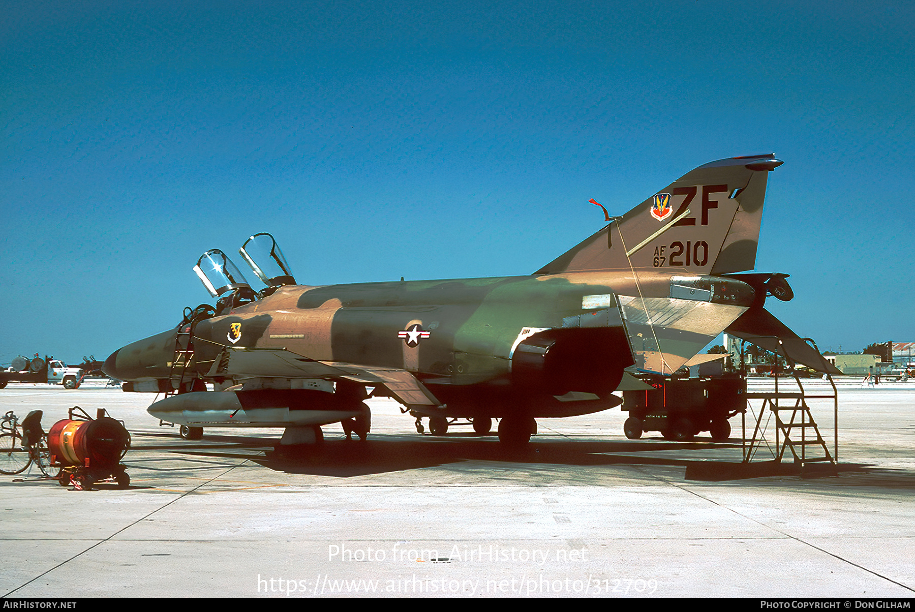 Aircraft Photo of 67-0210 / AF67-210 | McDonnell Douglas F-4E Phantom II | USA - Air Force | AirHistory.net #312709