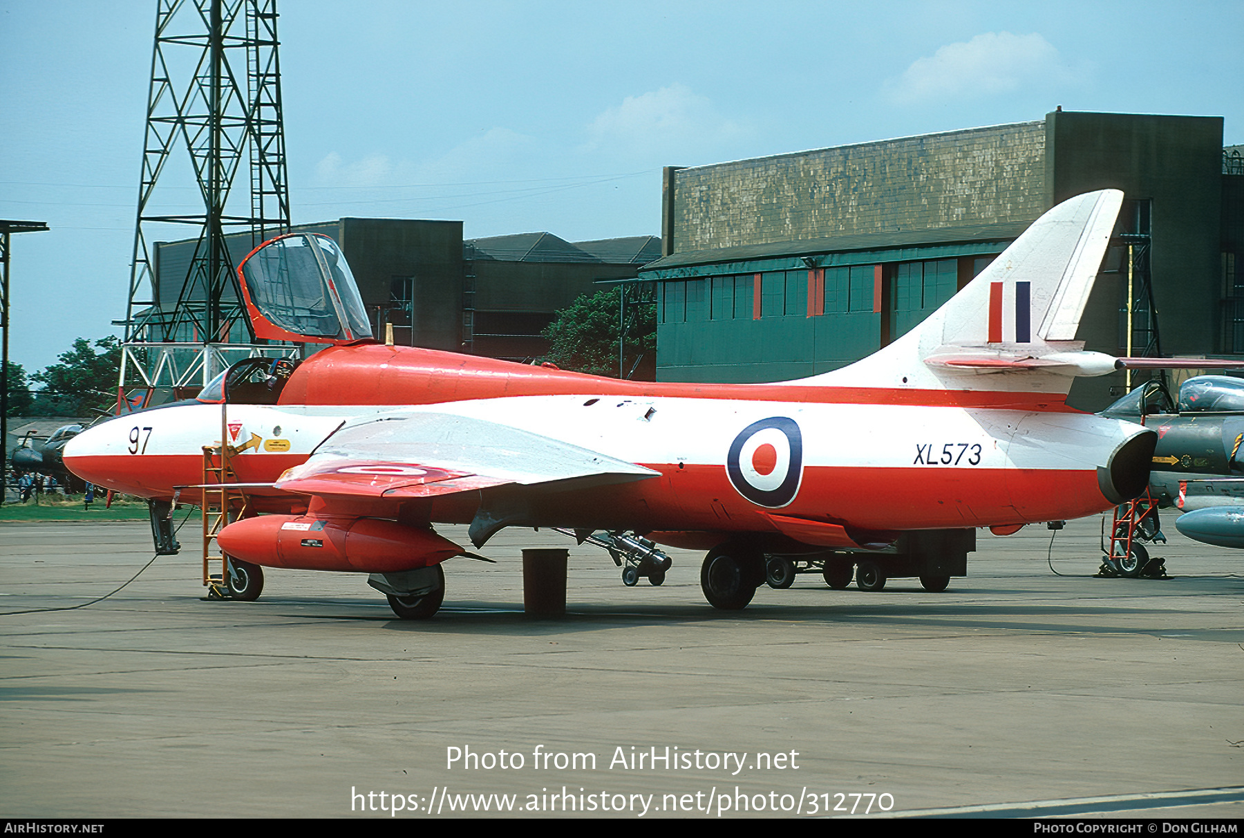 Aircraft Photo of XL573 | Hawker Hunter T7 | UK - Air Force | AirHistory.net #312770