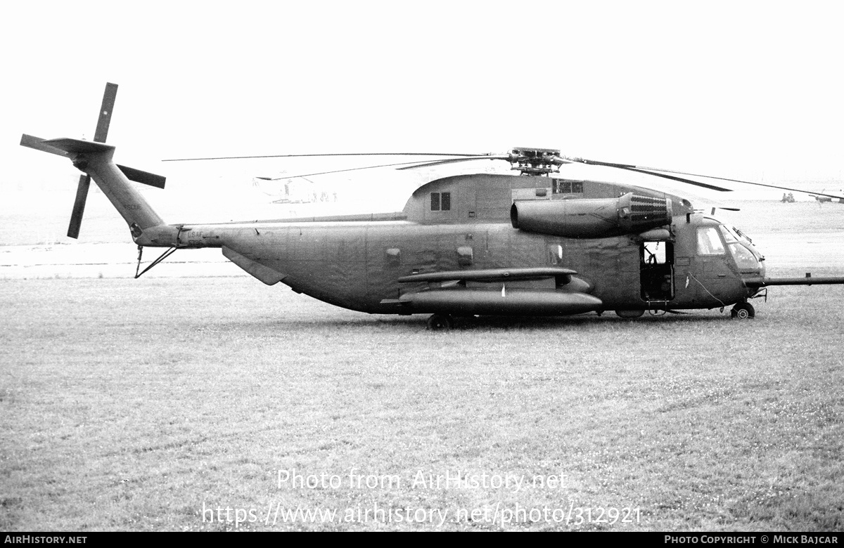 Aircraft Photo of 69-5796 | Sikorsky HH-53C Super Jolly Green Giant | USA - Air Force | AirHistory.net #312921