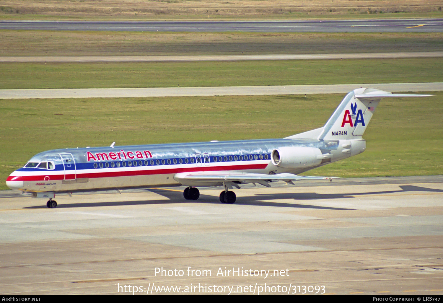 Aircraft Photo of N1424M | Fokker 100 (F28-0100) | American Airlines | AirHistory.net #313093