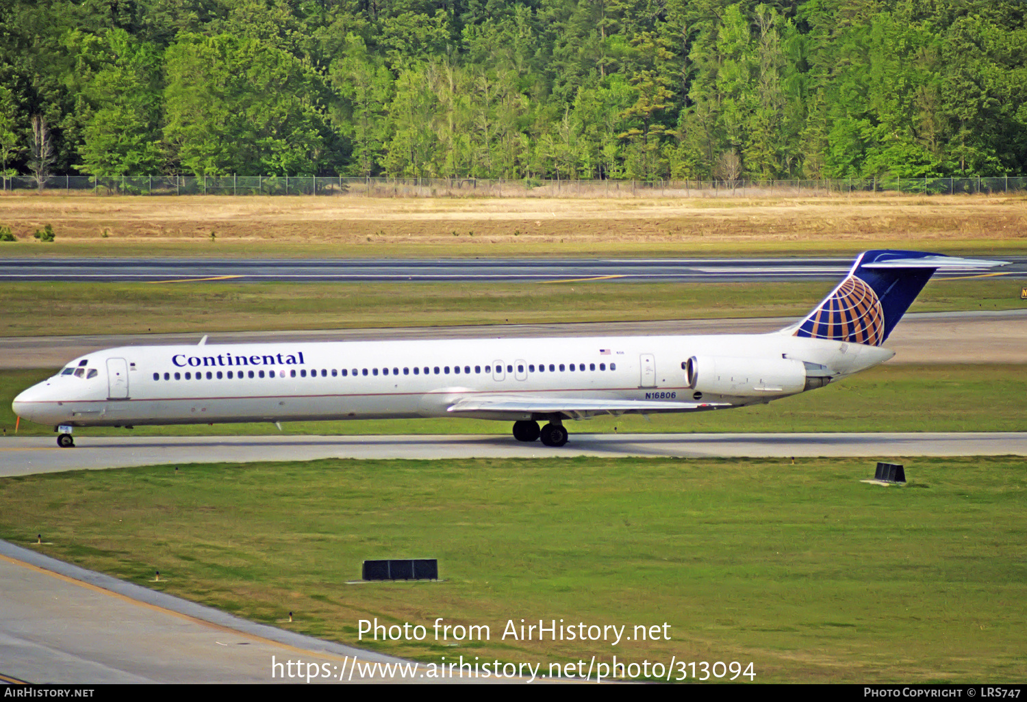 Aircraft Photo of N16806 | McDonnell Douglas MD-82 (DC-9-82) | Continental Airlines | AirHistory.net #313094