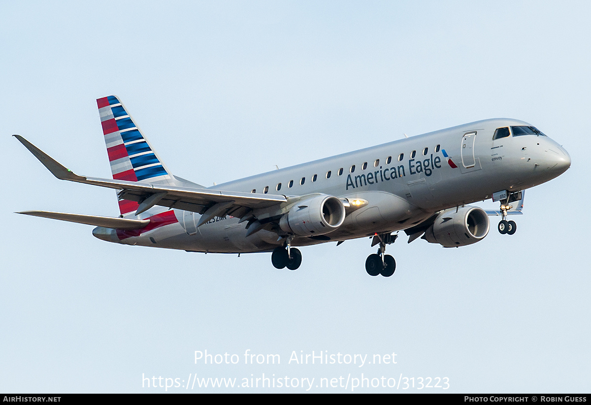 Aircraft Photo of N232NN | Embraer 175LR (ERJ-170-200LR) | American Eagle | AirHistory.net #313223