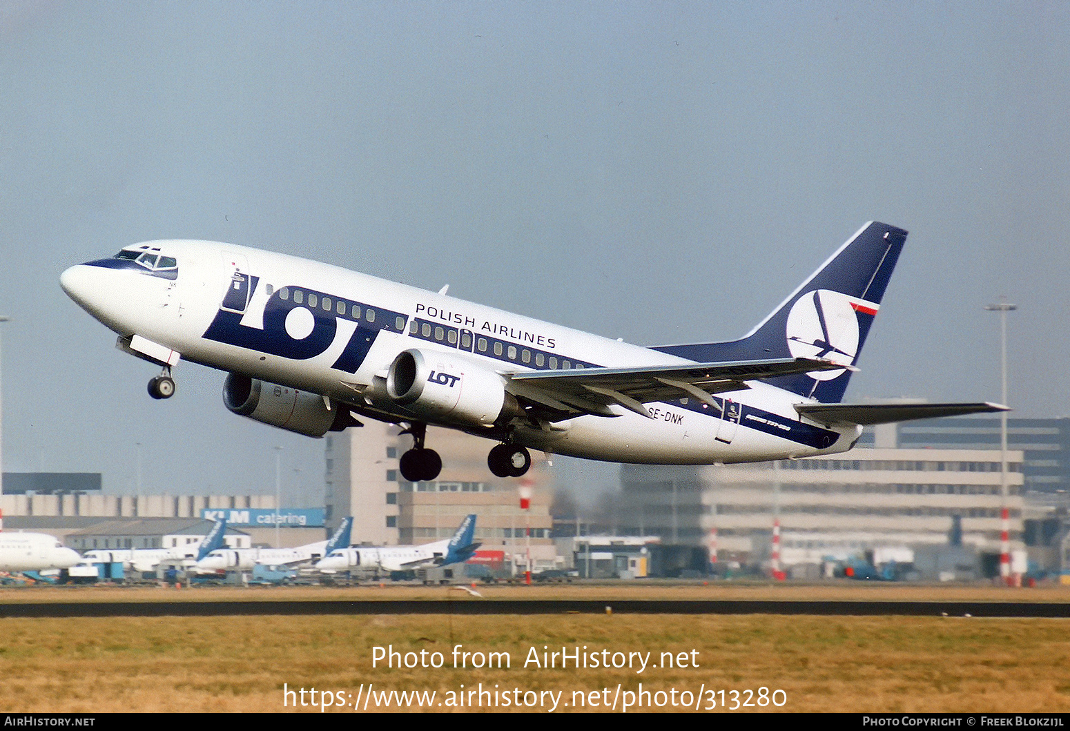 Aircraft Photo of SE-DNK | Boeing 737-59D | LOT Polish Airlines - Polskie Linie Lotnicze | AirHistory.net #313280