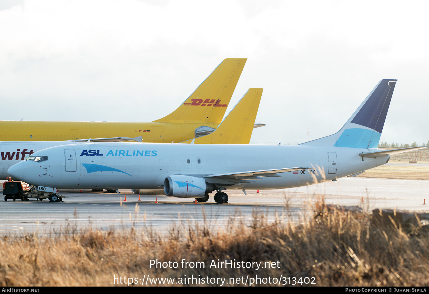 Aircraft Photo of OE-IBO | Boeing 737-490(SF) | ASL Airlines | AirHistory.net #313402