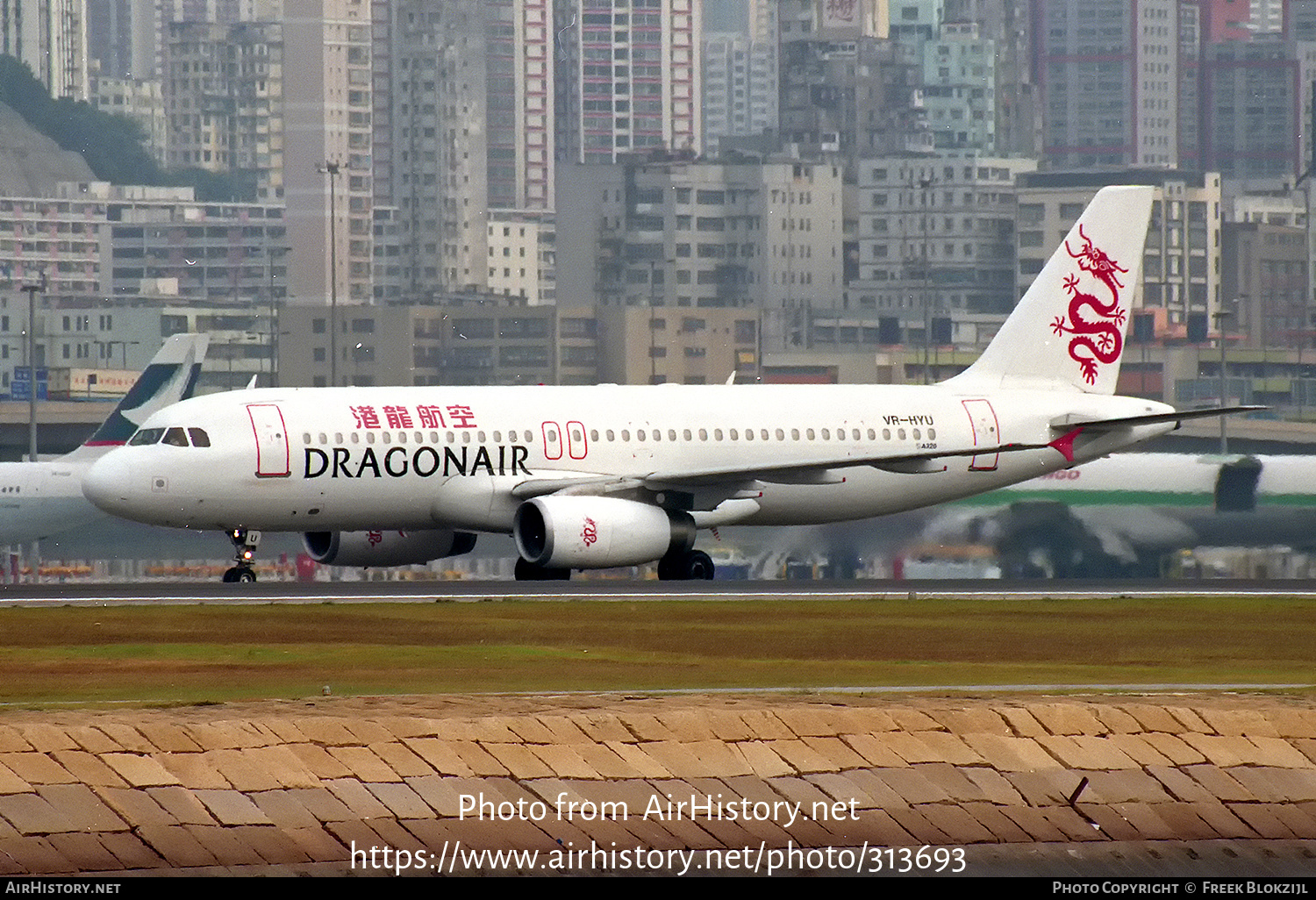 Aircraft Photo of VR-HYU | Airbus A320-231 | Dragonair | AirHistory.net #313693