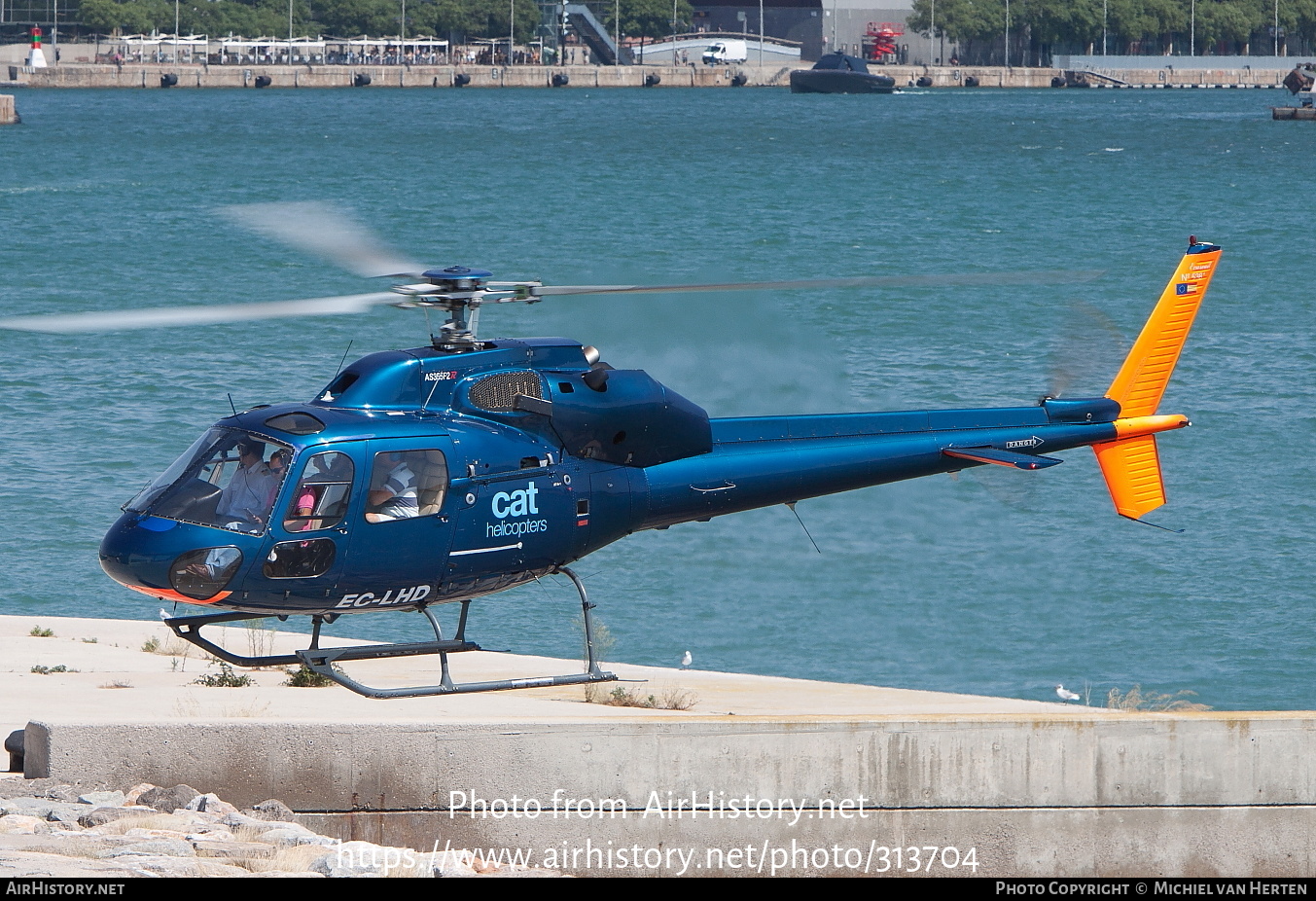 Aircraft Photo of EC-LHD | Aerospatiale AS-355F-2 Ecureuil 2 | Cat Helicopters | AirHistory.net #313704