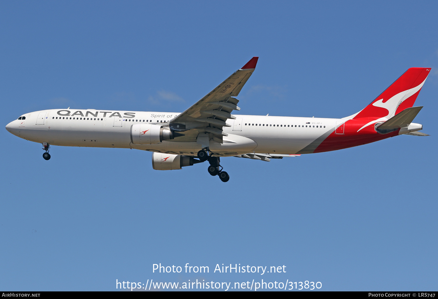 Aircraft Photo of VH-QPJ | Airbus A330-303 | Qantas | AirHistory.net #313830