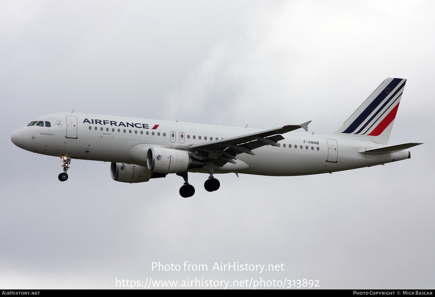 Aircraft Photo of F-HBNB | Airbus A320-214 | Air France | AirHistory.net #313892