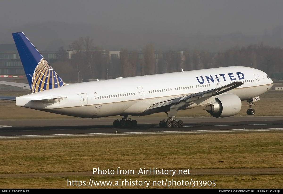 Aircraft Photo of N77019 | Boeing 777-224/ER | United Airlines | AirHistory.net #313905