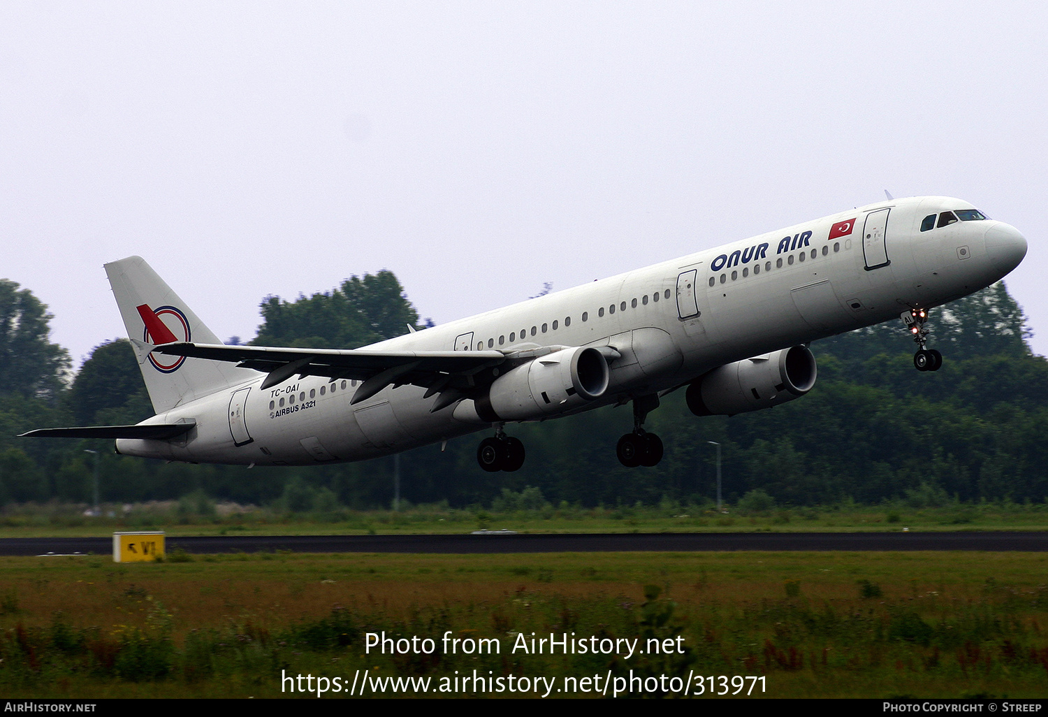 Aircraft Photo of TC-OAI | Airbus A321-231 | Onur Air | AirHistory.net #313971