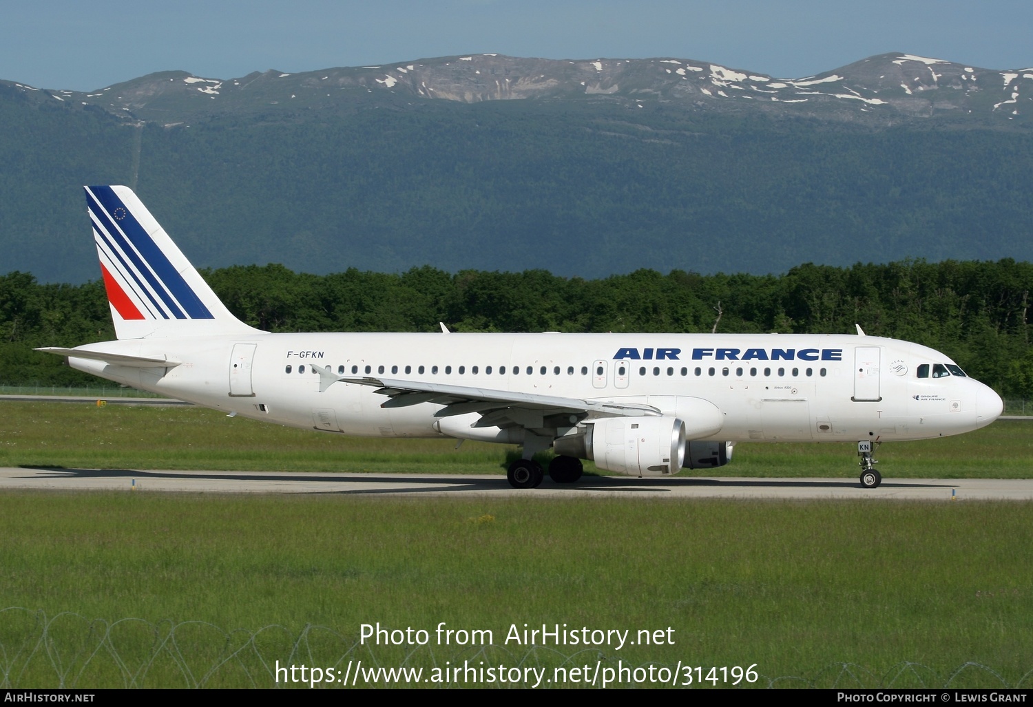 Aircraft Photo of F-GFKN | Airbus A320-211 | Air France | AirHistory.net #314196