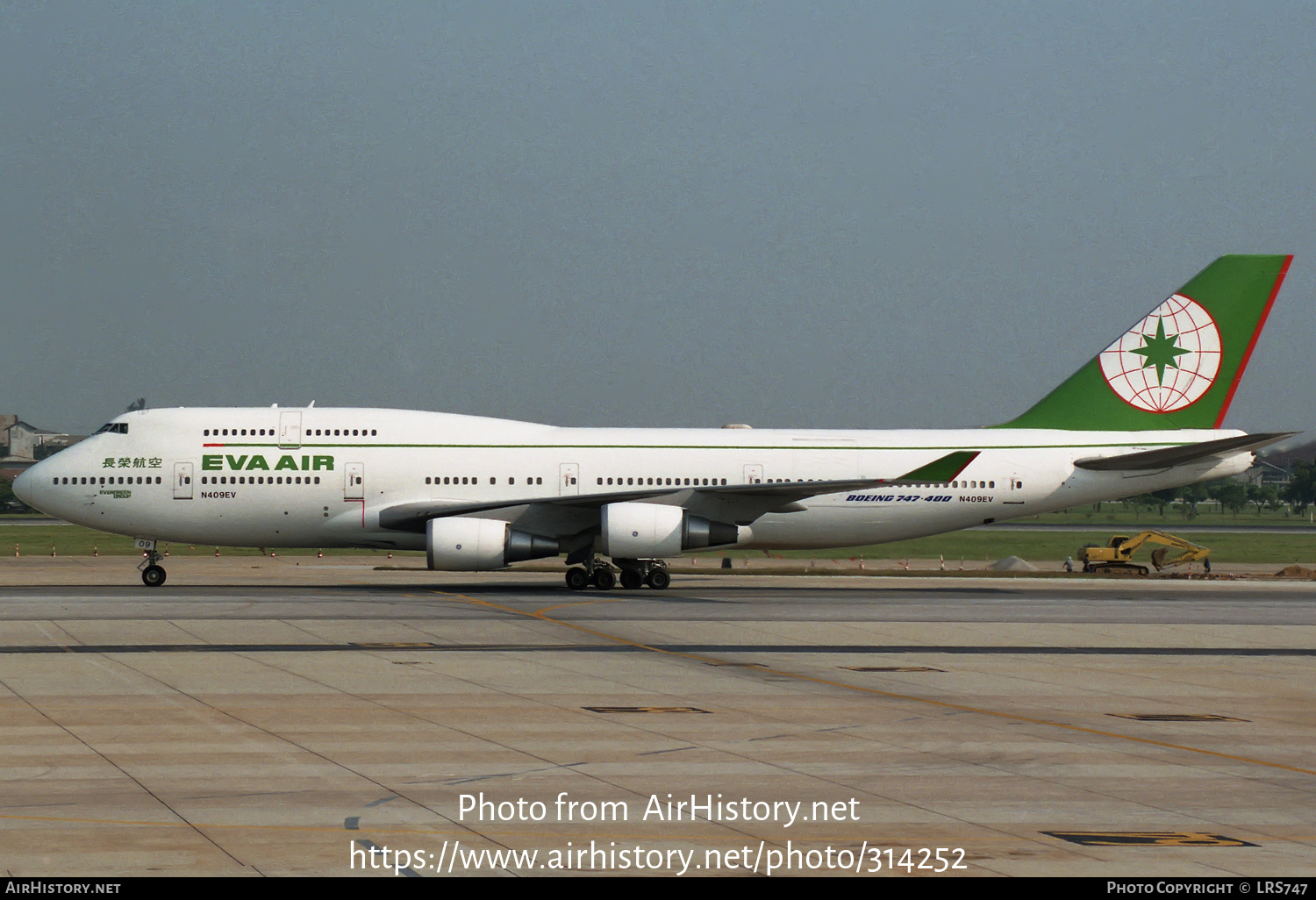 Aircraft Photo of N409EV | Boeing 747-45EM | EVA Air | AirHistory.net #314252