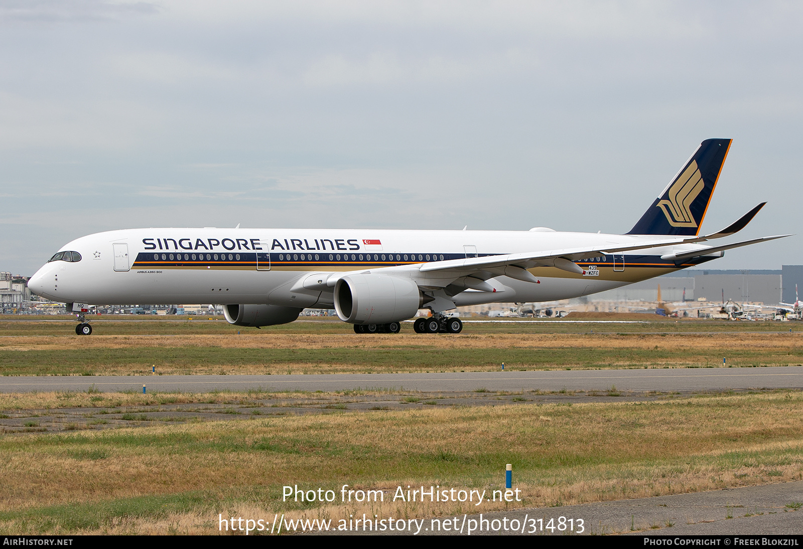 Aircraft Photo of F-WZFC | Airbus A350-941 | Singapore Airlines | AirHistory.net #314813