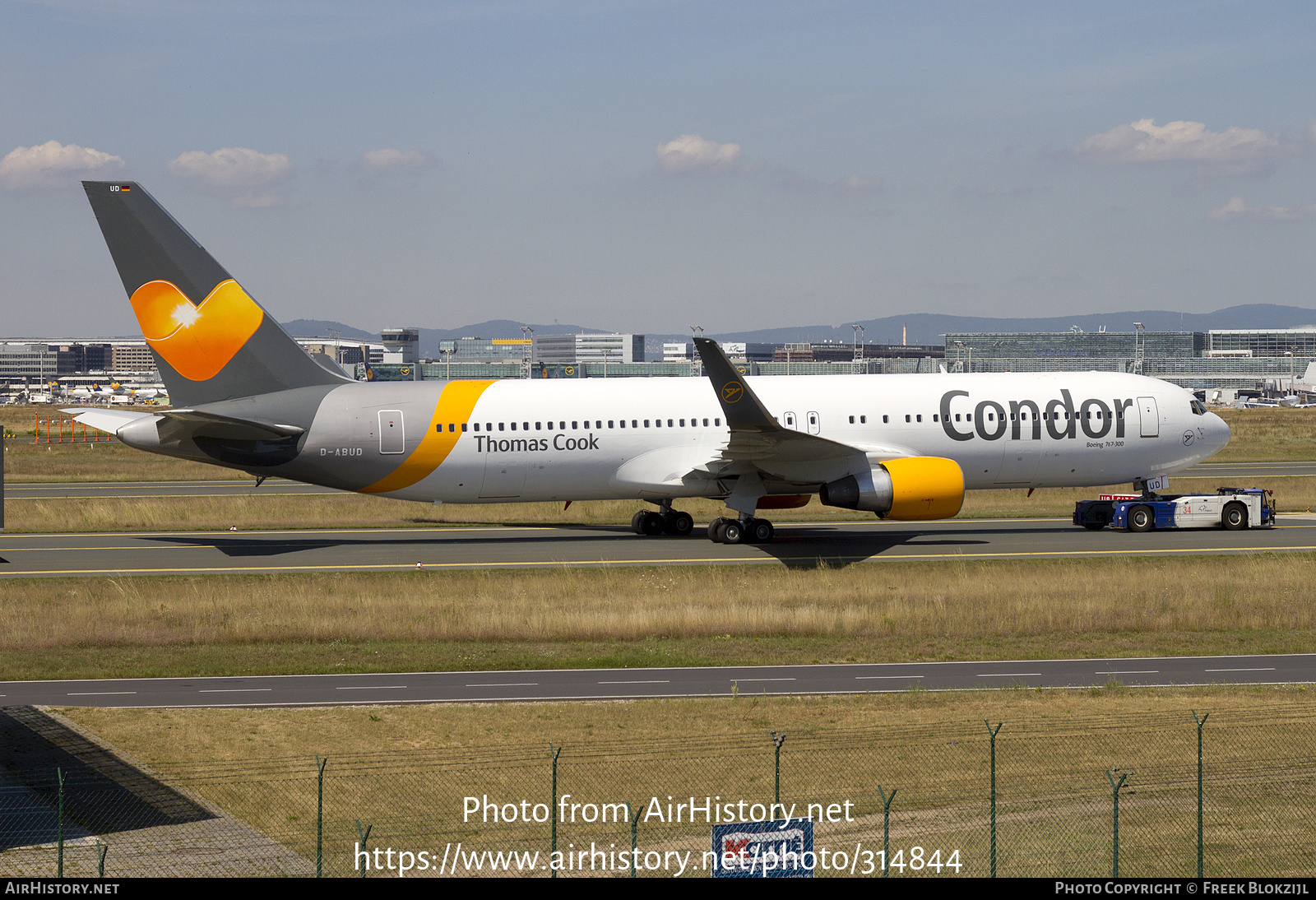 Aircraft Photo of D-ABUD | Boeing 767-330/ER | Condor Flugdienst | AirHistory.net #314844