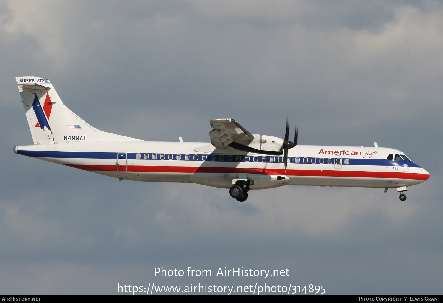 Aircraft Photo of N499AT | ATR ATR-72-500 (ATR-72-212A) | American Eagle | AirHistory.net #314895