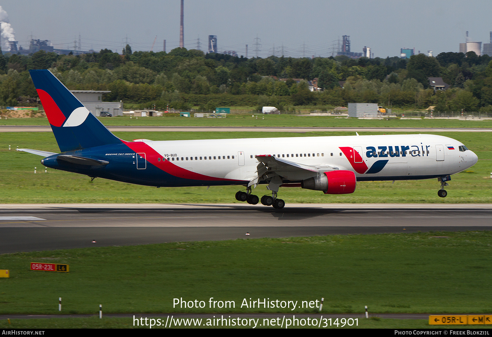 Aircraft Photo of VQ-BUO | Boeing 767-33A/ER | Azur Air | AirHistory.net #314901