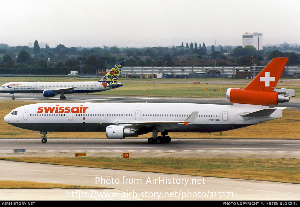 Aircraft Photo of HB-IWE | McDonnell Douglas MD-11 | Swissair | AirHistory.net #315171