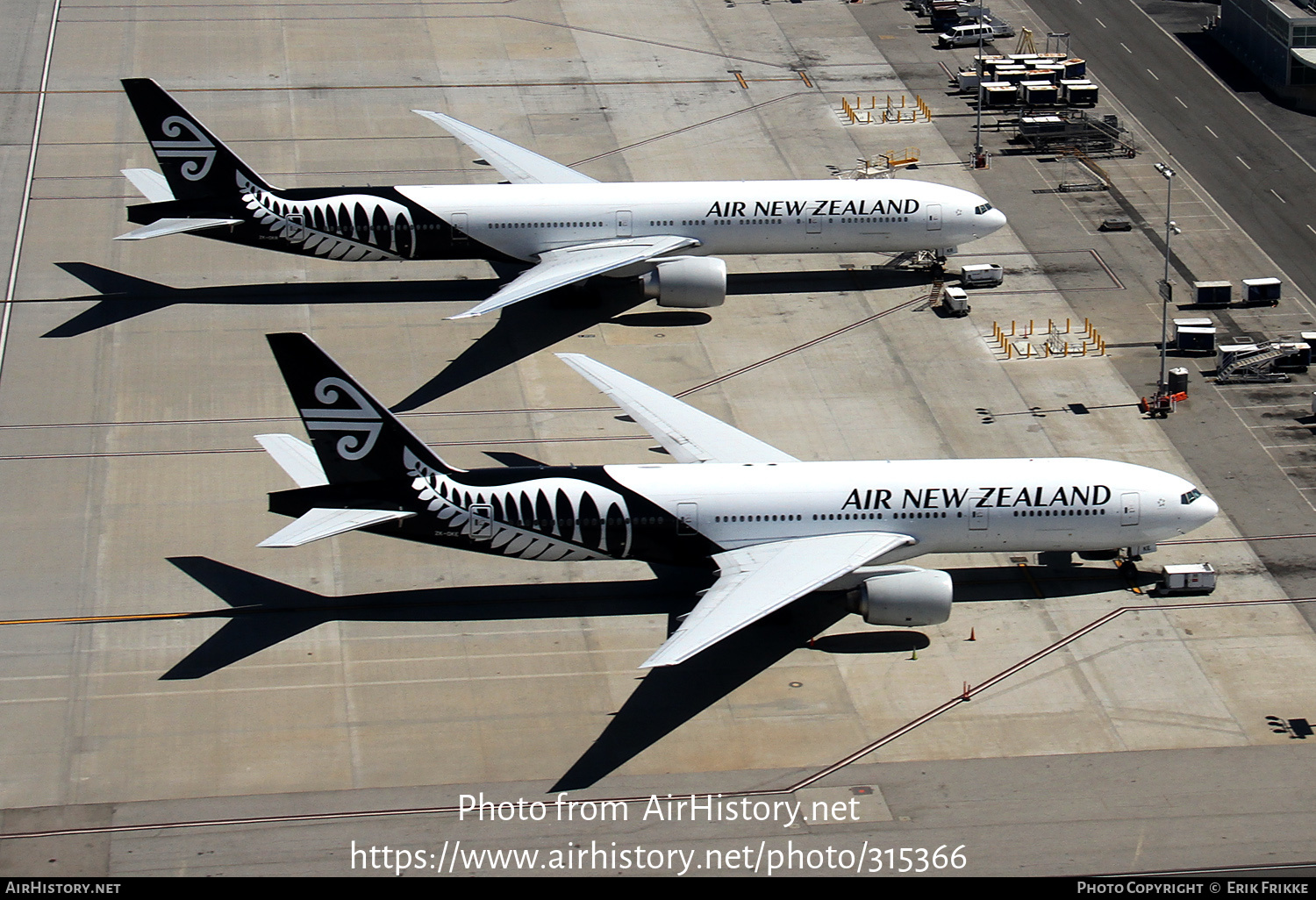 Aircraft Photo of ZK-OKE | Boeing 777-219/ER | Air New Zealand | AirHistory.net #315366