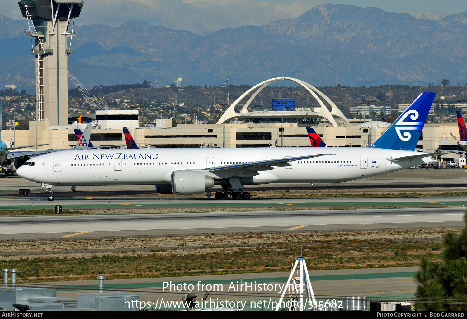 Aircraft Photo of ZK-OKP | Boeing 777-319/ER | Air New Zealand | AirHistory.net #315682