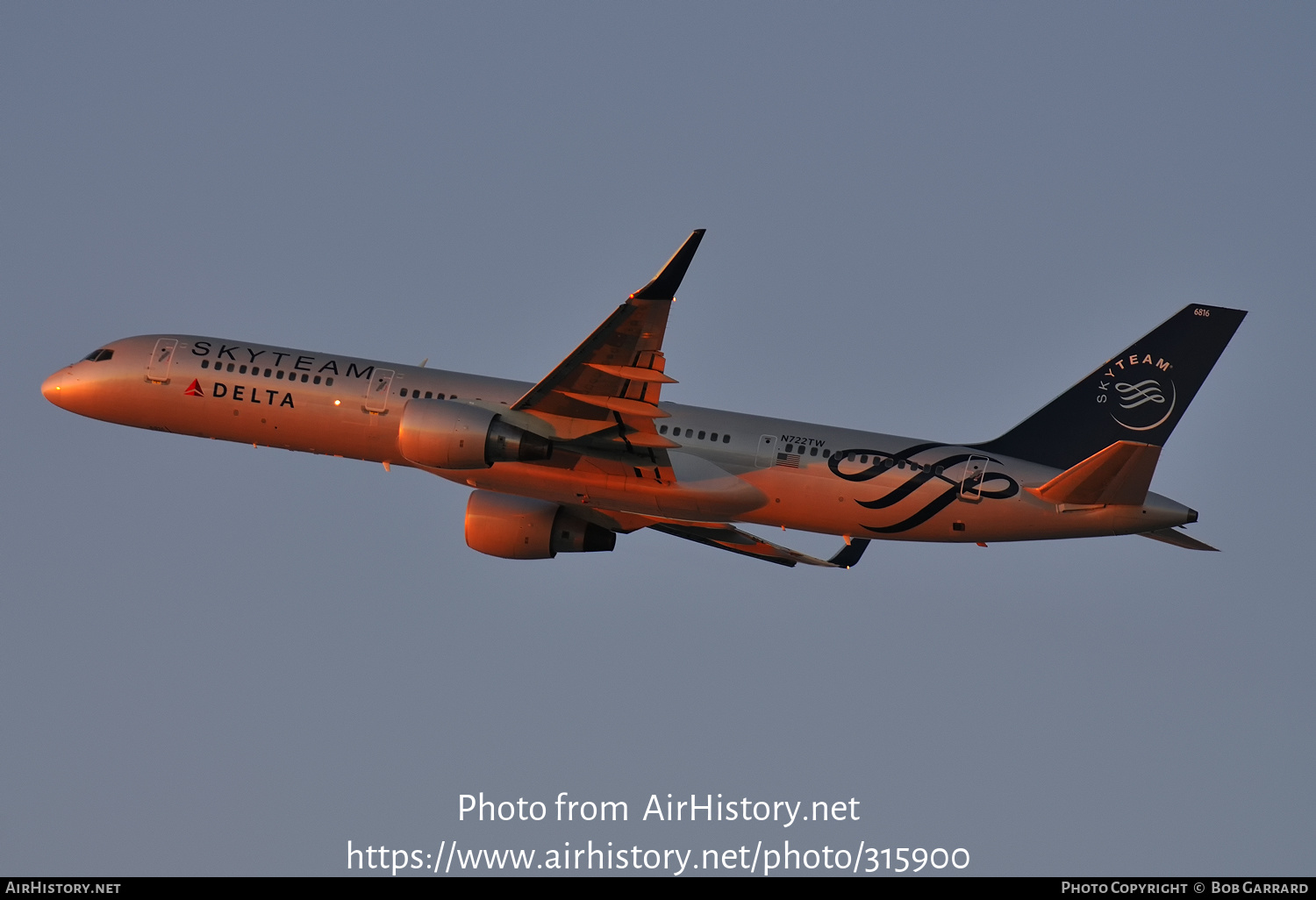 Aircraft Photo of N722TW | Boeing 757-231 | Delta Air Lines | AirHistory.net #315900