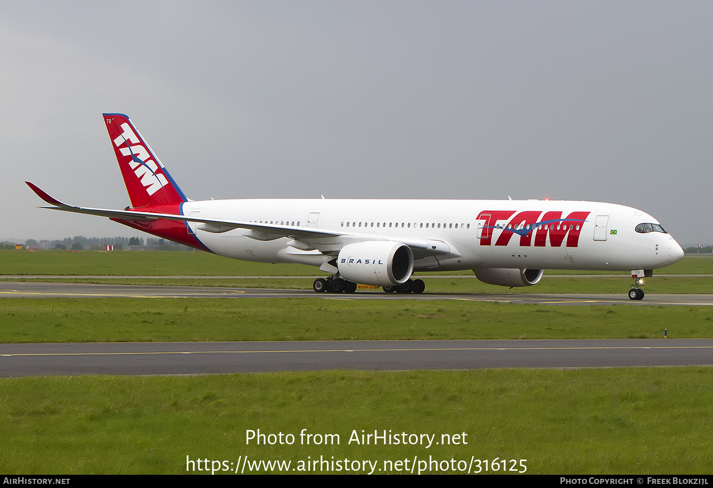 Aircraft Photo of PR-XTB | Airbus A350-941 | TAM Linhas Aéreas | AirHistory.net #316125