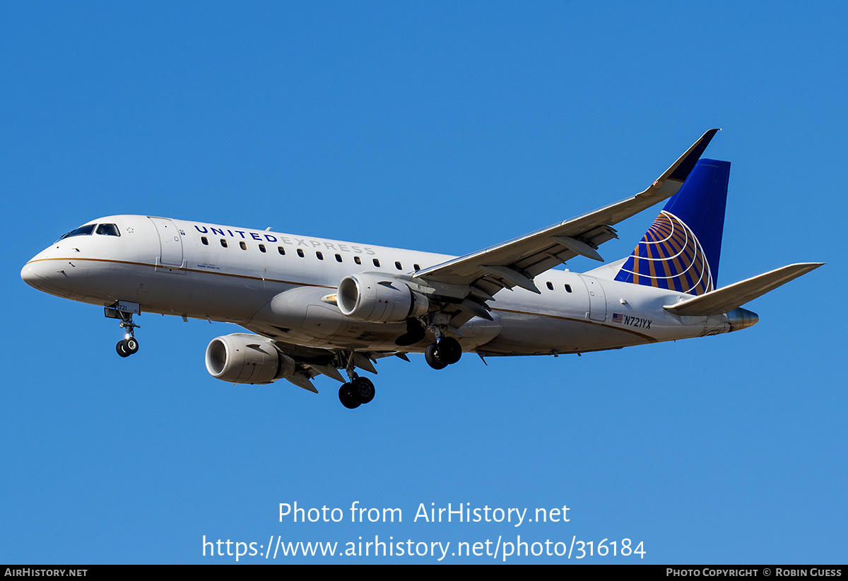 Aircraft Photo of N721YX | Embraer 175LR (ERJ-170-200LR) | United Express | AirHistory.net #316184