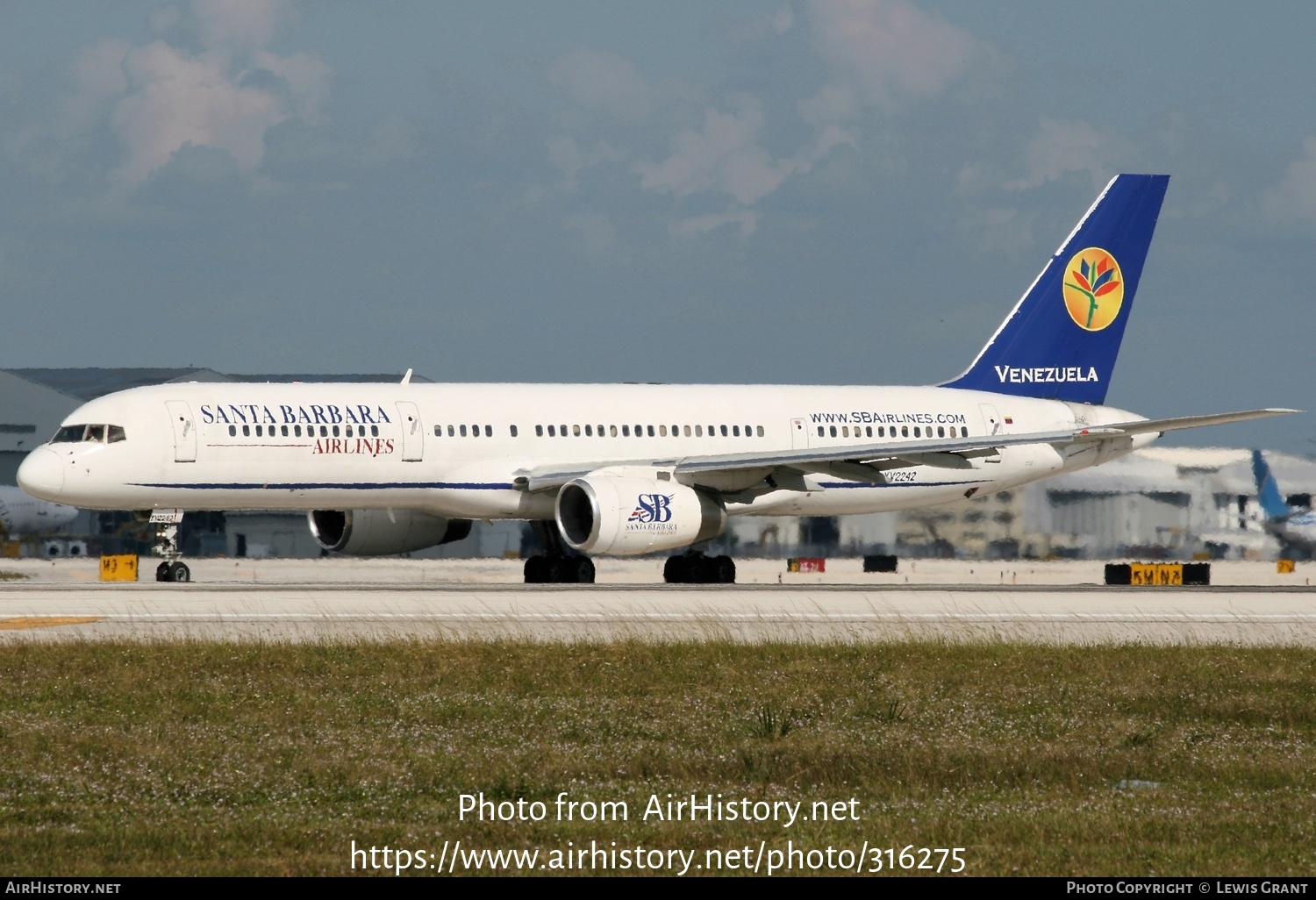 Aircraft Photo of YV2242 | Boeing 757-236 | Santa Bárbara Airlines | AirHistory.net #316275