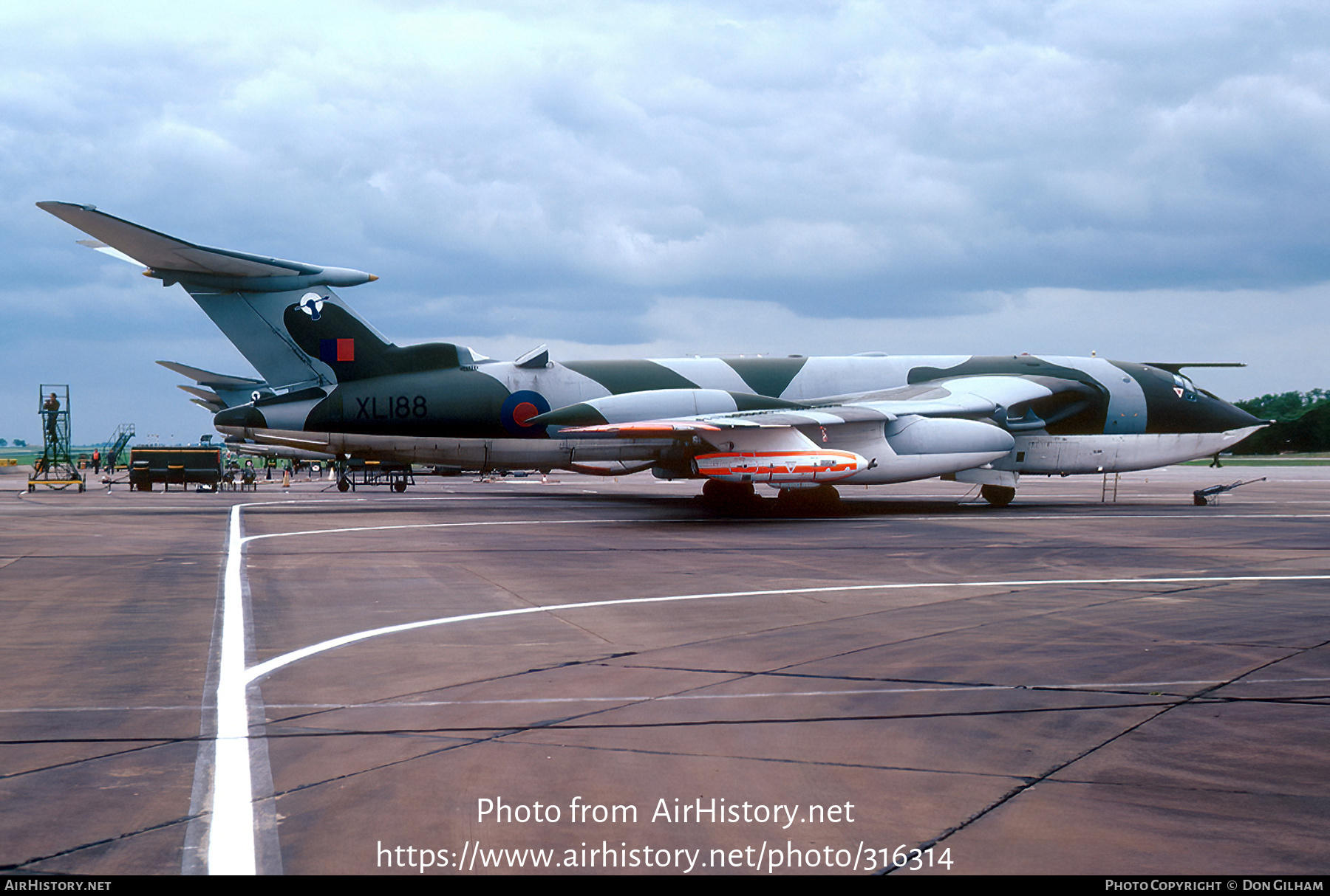 Aircraft Photo of XL188 | Handley Page HP-80 Victor K2 | UK - Air Force | AirHistory.net #316314