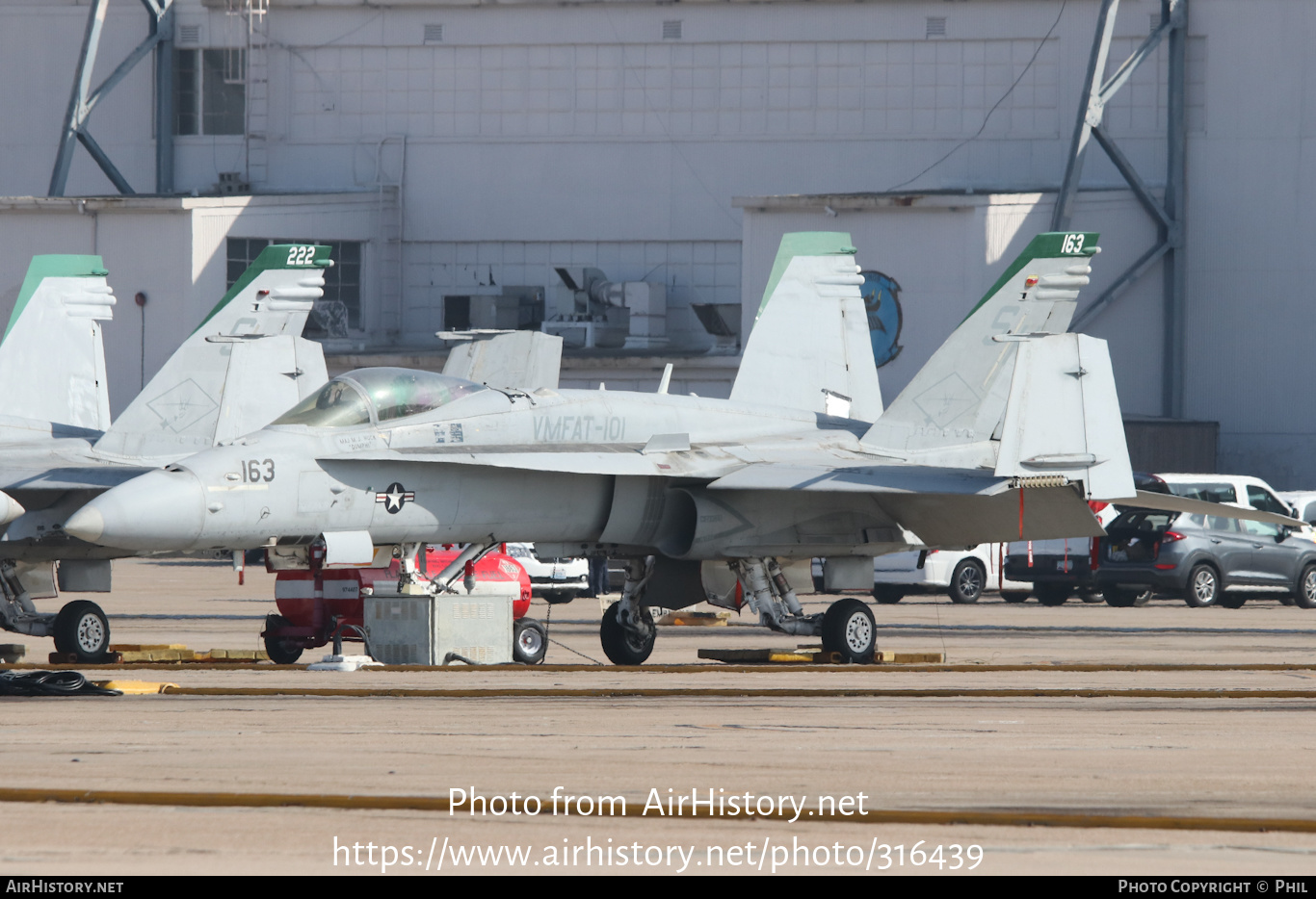 Aircraft Photo of 164257 | McDonnell Douglas F/A-18C Hornet | USA - Marines | AirHistory.net #316439