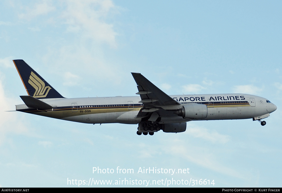 Aircraft Photo of 9V-SQN | Boeing 777-212/ER | Singapore Airlines | AirHistory.net #316614