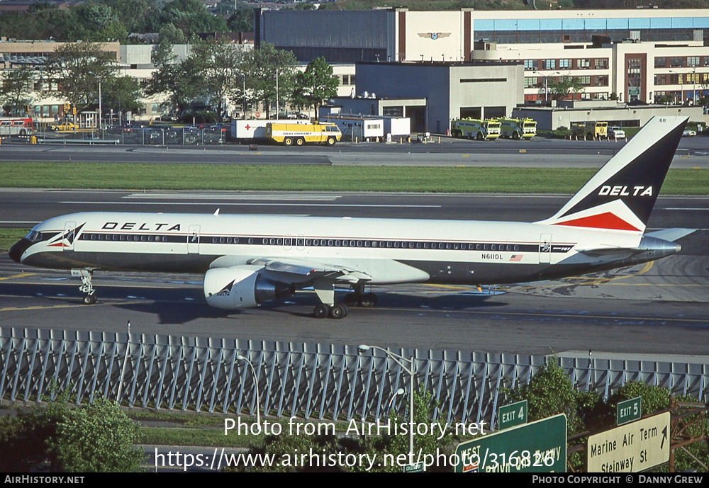 Aircraft Photo of N611DL | Boeing 757-232 | Delta Air Lines | AirHistory.net #316826