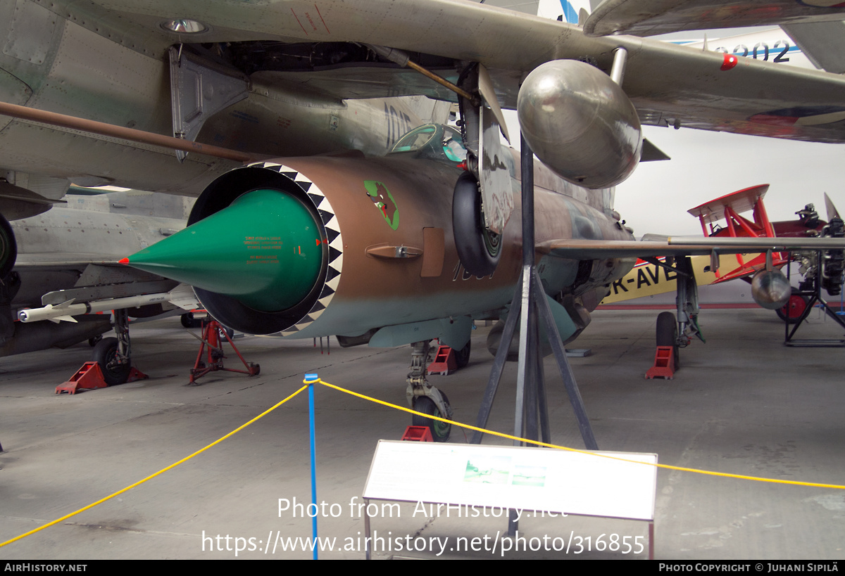 Aircraft Photo of 1501 | Mikoyan-Gurevich MiG-21R | Czechia - Air Force | AirHistory.net #316855