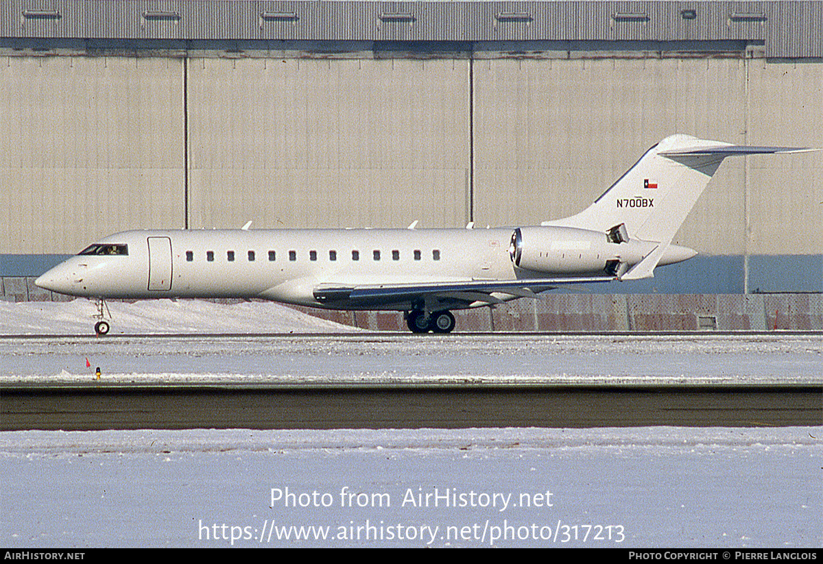 Aircraft Photo of N700BX | Bombardier Global Express (BD-700-1A10) | AirHistory.net #317213