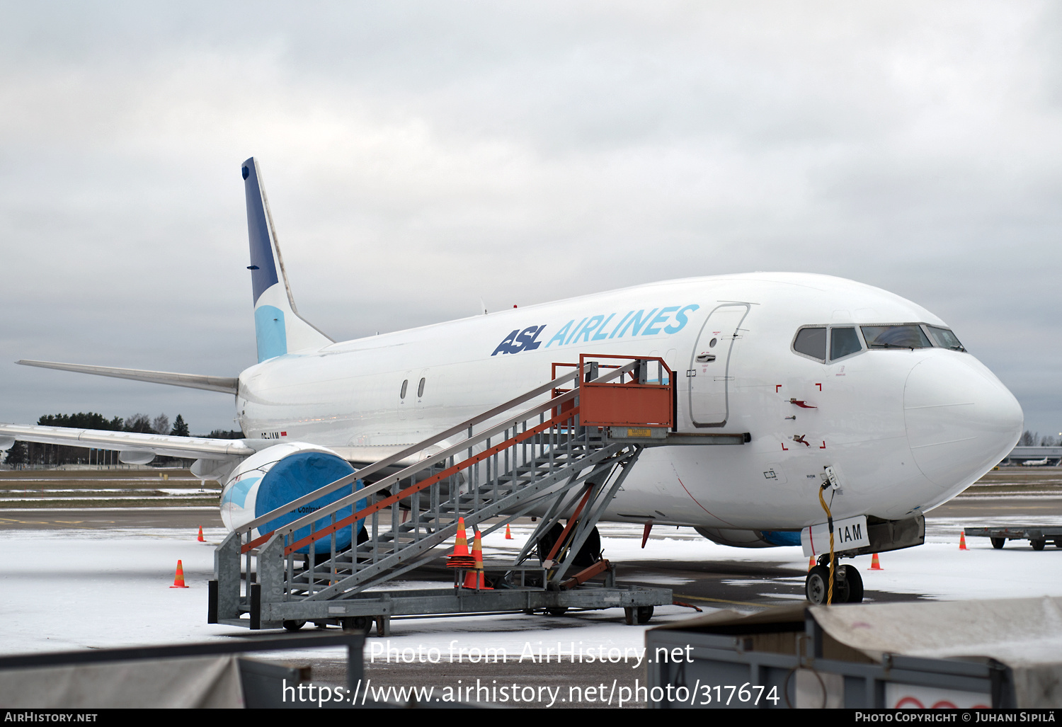 Aircraft Photo of OE-IAM | Boeing 737-490(SF) | ASL Airlines | AirHistory.net #317674