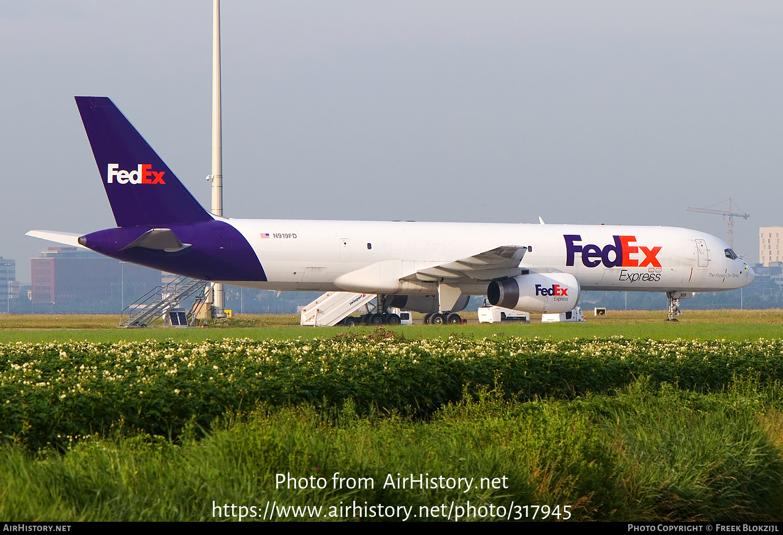 Aircraft Photo of N919FD | Boeing 757-23A(SF) | FedEx Express - Federal Express | AirHistory.net #317945