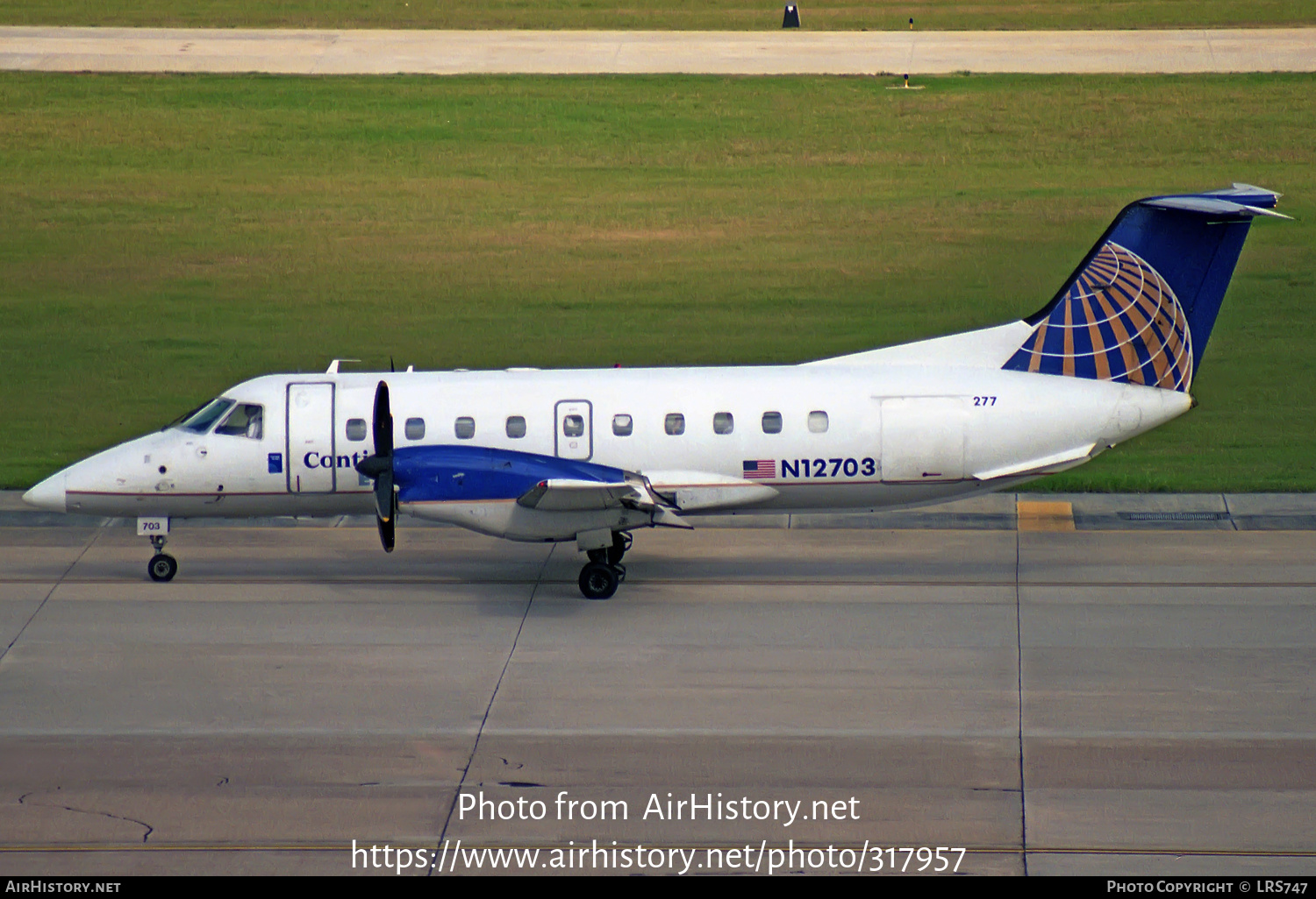 Aircraft Photo of N12703 | Embraer EMB-120RT Brasilia | Continental Express | AirHistory.net #317957