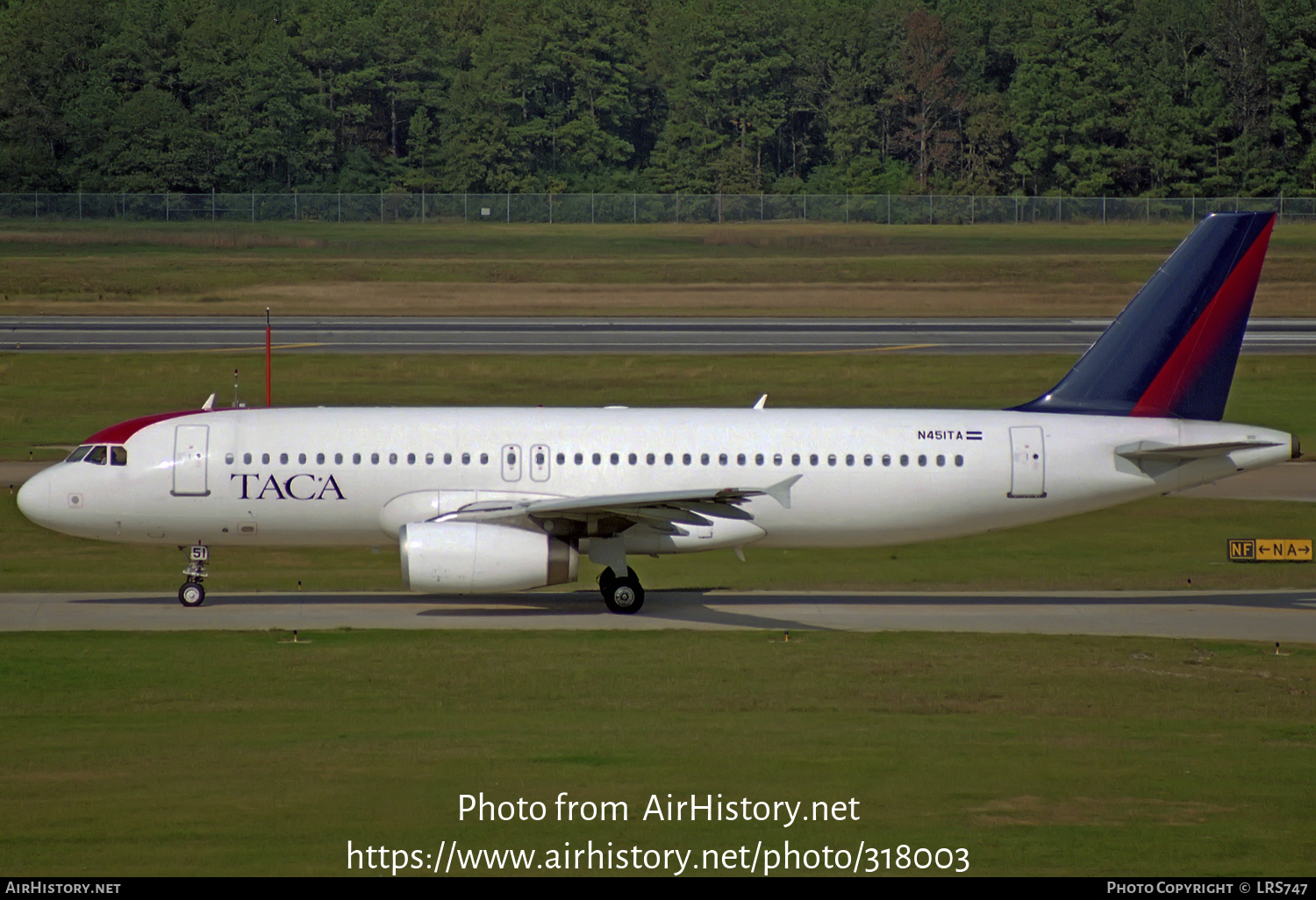 Aircraft Photo of N451TA | Airbus A320-233 | TACA - Transportes Aéreos Centro Americanos | AirHistory.net #318003