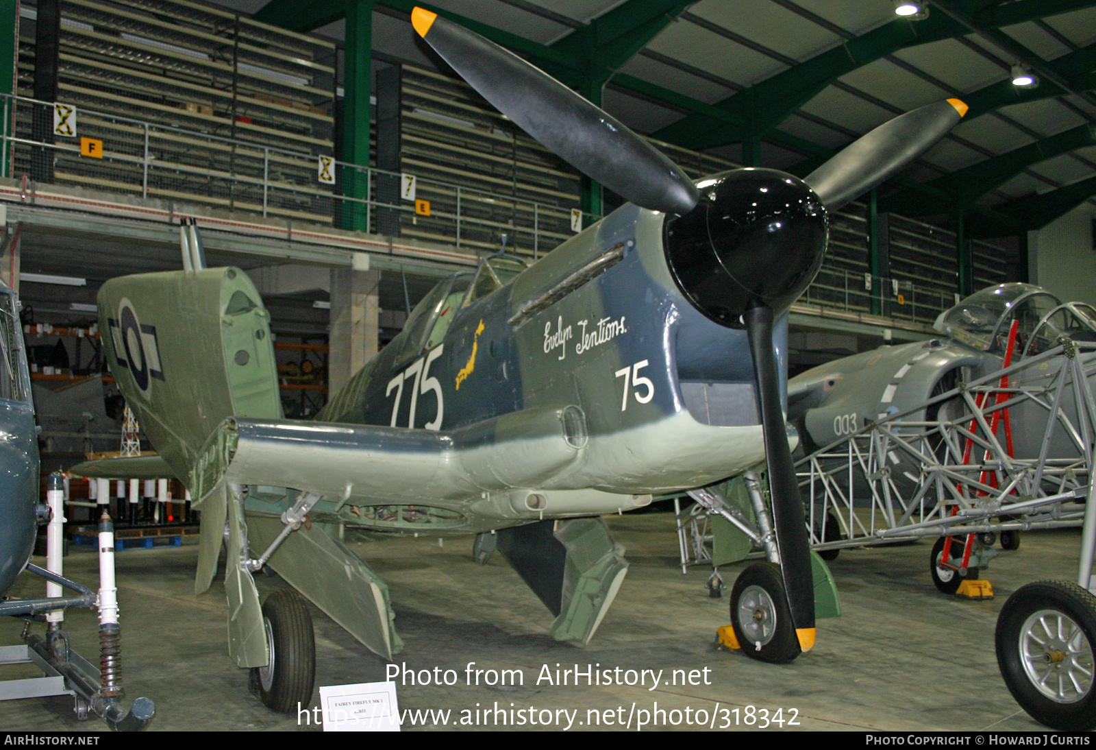 Aircraft Photo of Z2033 | Fairey Firefly TT1 | UK - Navy | AirHistory.net #318342