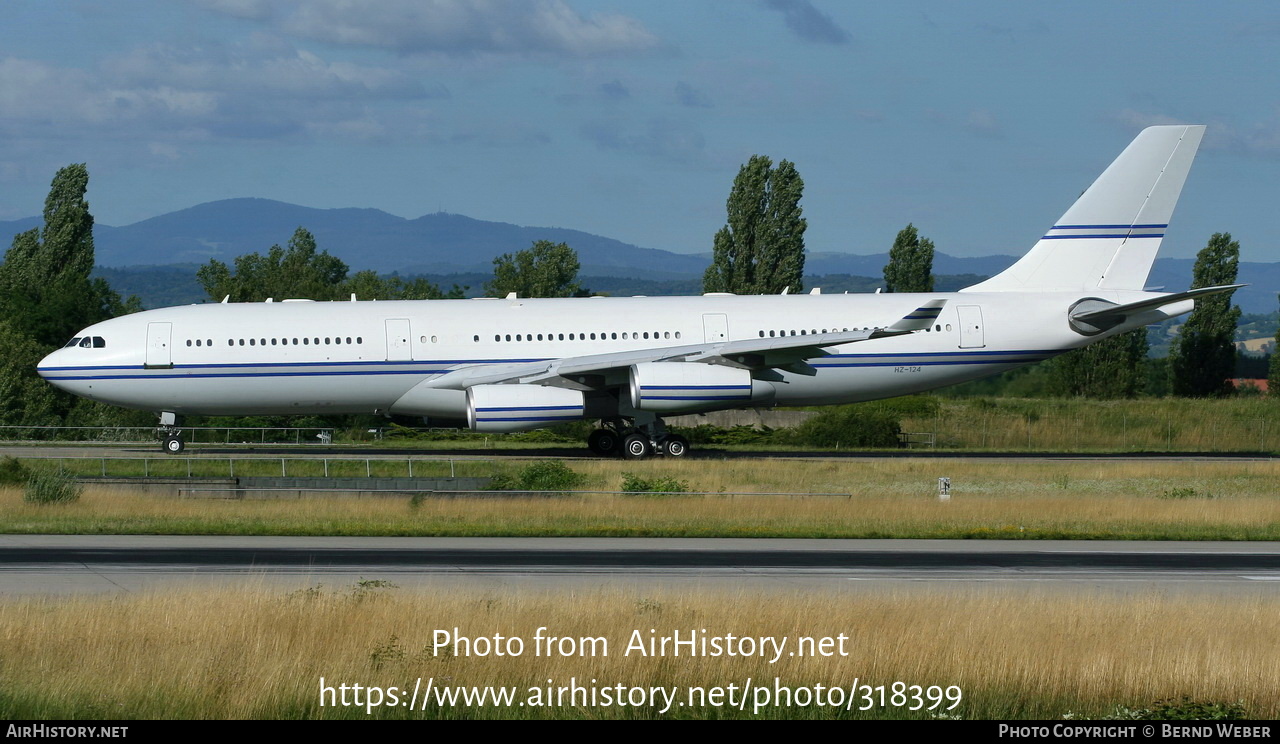 Aircraft Photo of HZ-124 | Airbus A340-211 | Saudi Arabia - Government | AirHistory.net #318399